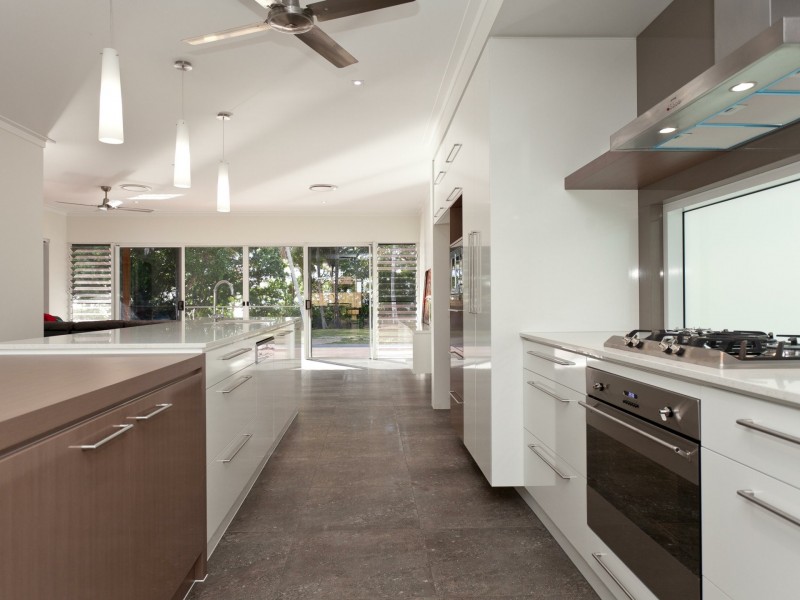 98 Marine Parade, Newell QLD 4873