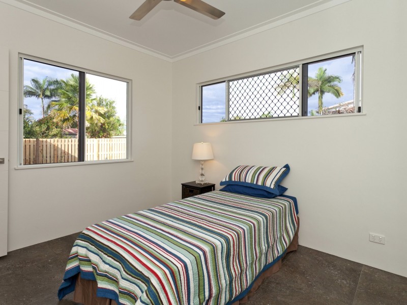 98 Marine Parade, Newell QLD 4873