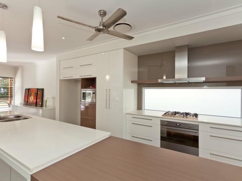 98 Marine Parade, Newell QLD 4873