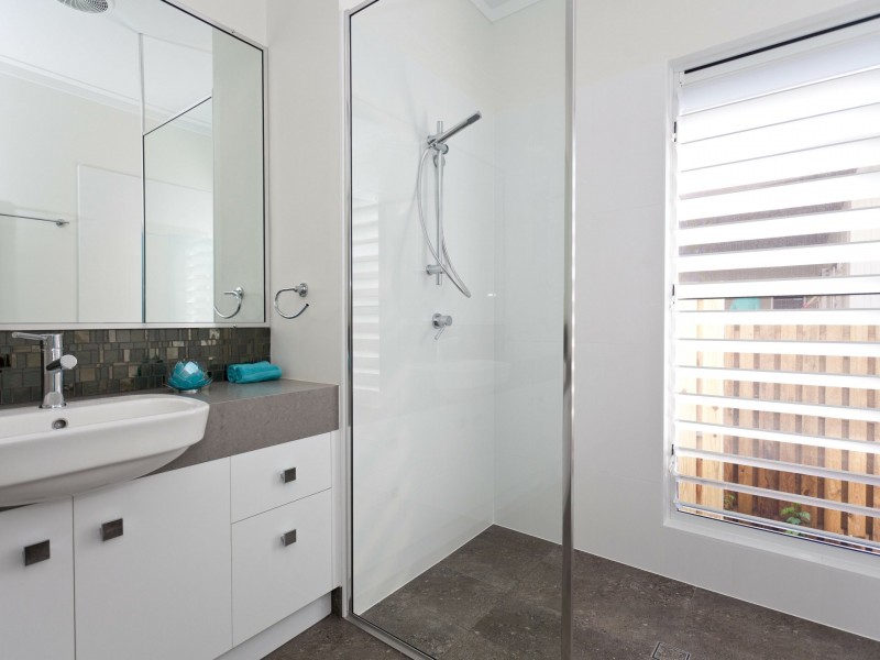 98 Marine Parade, Newell QLD 4873