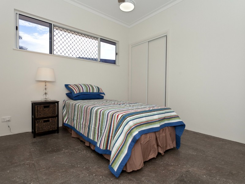 98 Marine Parade, Newell QLD 4873