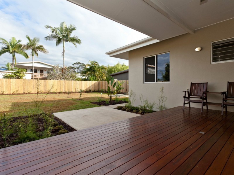 98 Marine Parade, Newell QLD 4873