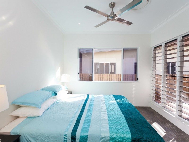 98 Marine Parade, Newell QLD 4873