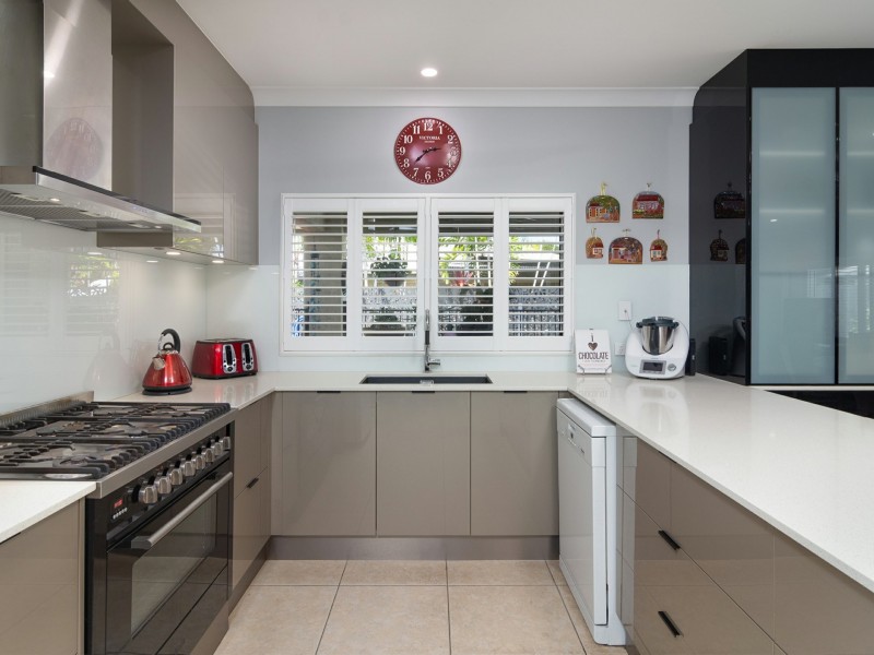 8 Shearwater Street, Port Douglas QLD 4877