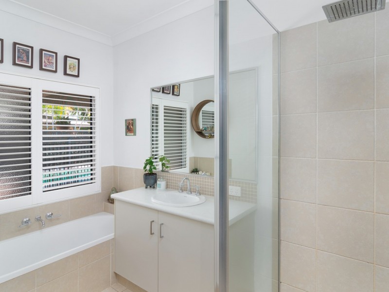 8 Shearwater Street, Port Douglas QLD 4877