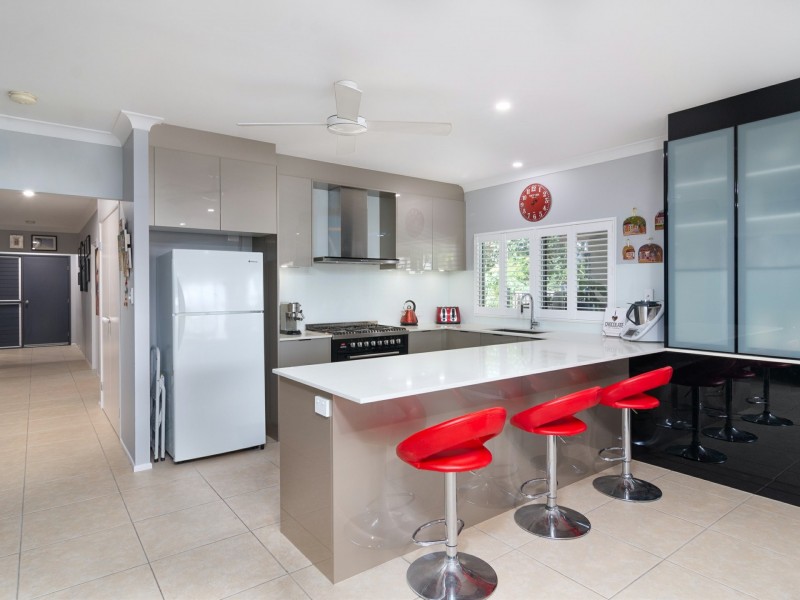 8 Shearwater Street, Port Douglas QLD 4877