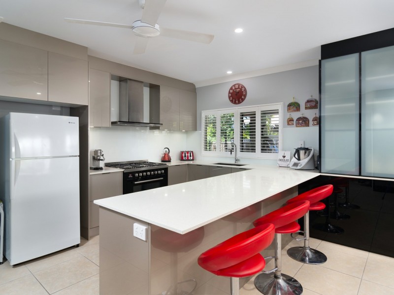 8 Shearwater Street, Port Douglas QLD 4877