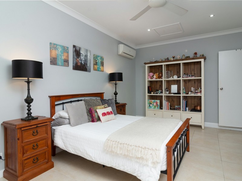 8 Shearwater Street, Port Douglas QLD 4877