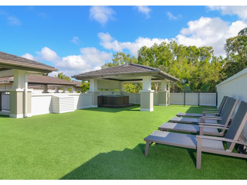 219 & 220 Sea Temple/22 Mitre Street, Port Douglas QLD 4877