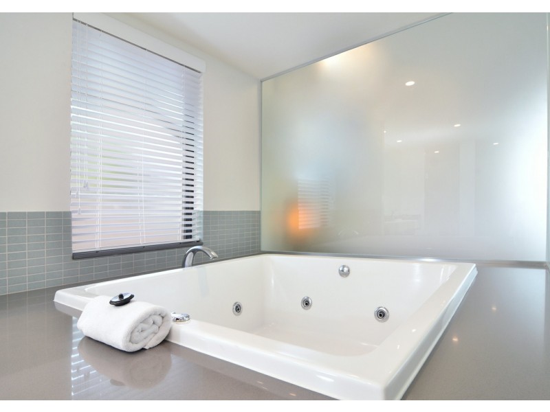 219 & 220 Sea Temple/22 Mitre Street, Port Douglas QLD 4877
