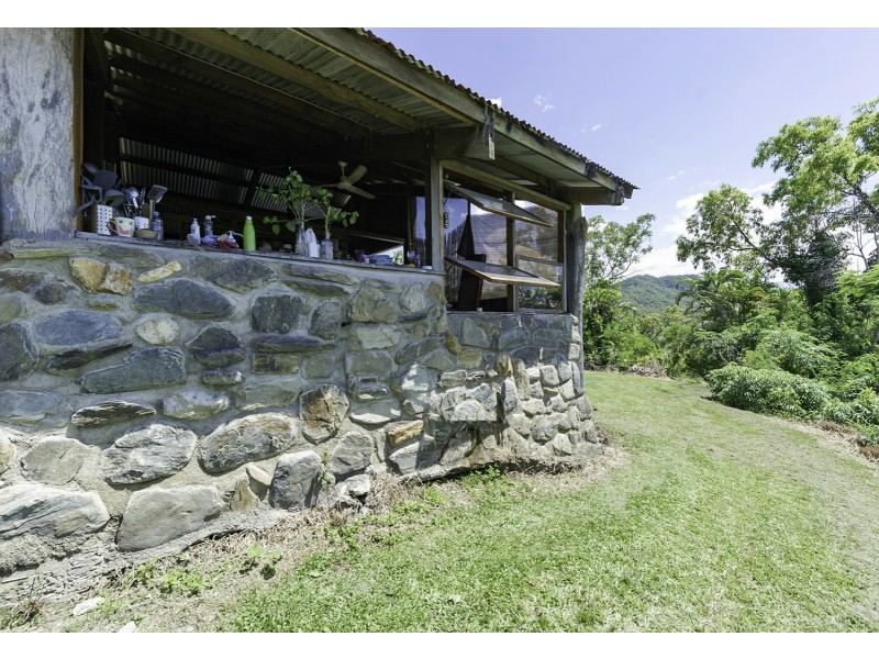 99 Trezise Road, Mowbray QLD 4877