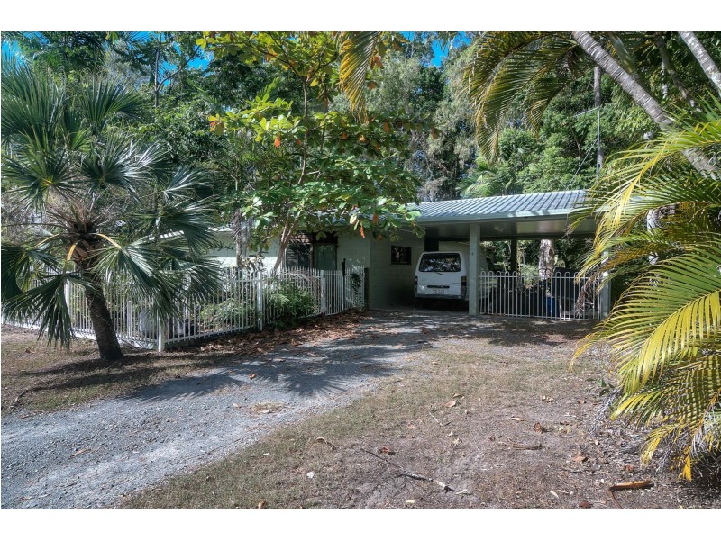 4 Sonata Close, Port Douglas QLD 4877