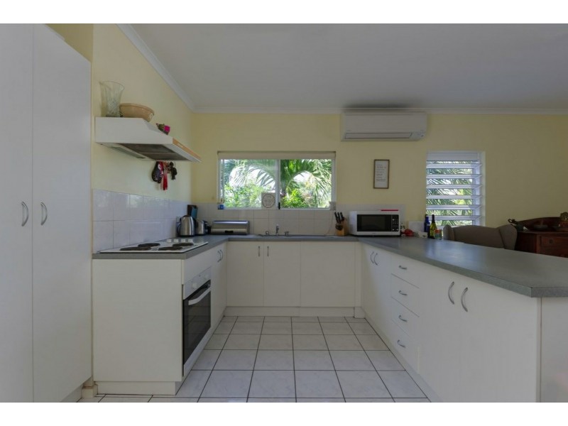 4 Sailz/1-3 Pecten Avenue, Port Douglas QLD 4877