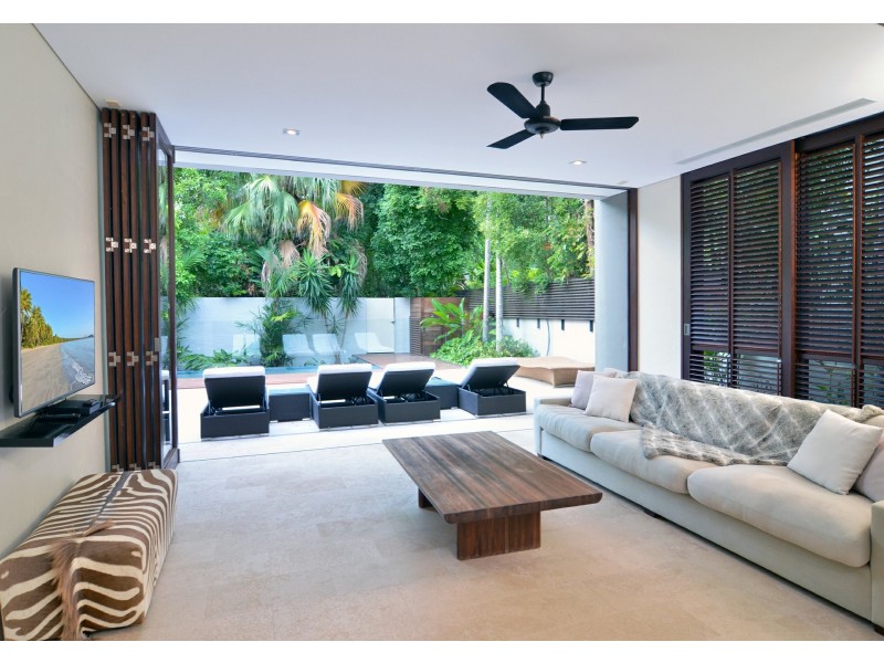 31 Beachfront Mirage, Port Douglas QLD 4877