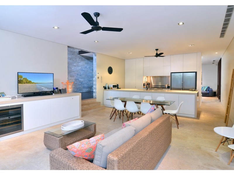 31 Beachfront Mirage, Port Douglas QLD 4877