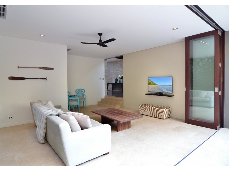 31 Beachfront Mirage, Port Douglas QLD 4877