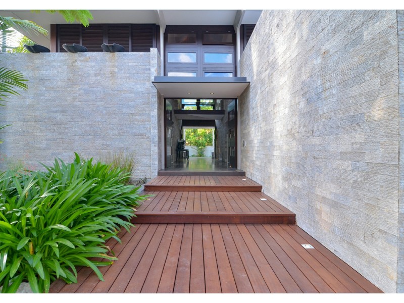 31 Beachfront Mirage, Port Douglas QLD 4877