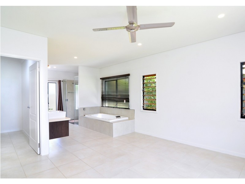 1 Daintree Horizon Drive, Mossman QLD 4873