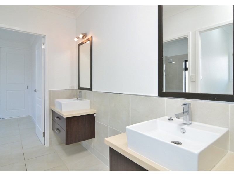 1 Daintree Horizon Drive, Mossman QLD 4873