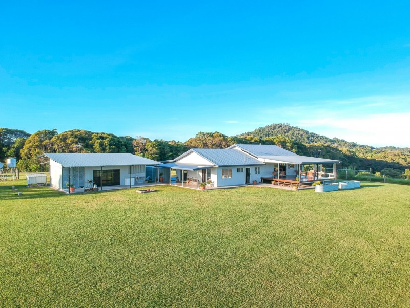 128 Pinnacle Road, Julatten QLD 4871