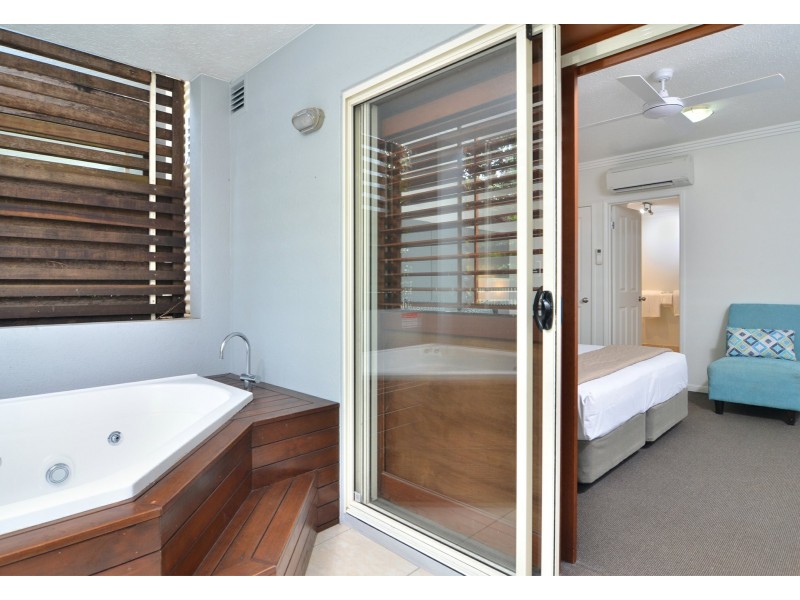 2 Mantra Aqueous/3-5 Davidson Street, Port Douglas QLD 4877
