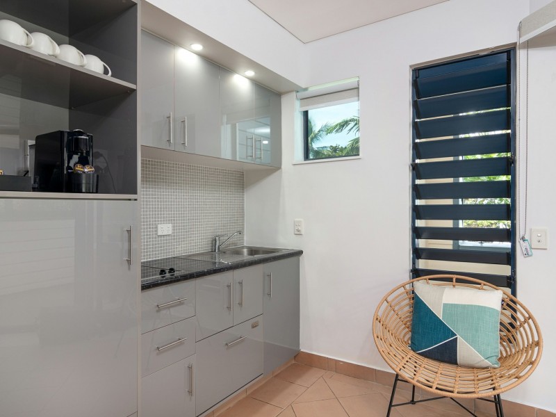 33 Peninsula/9-13 Esplanade, Port Douglas QLD 4877