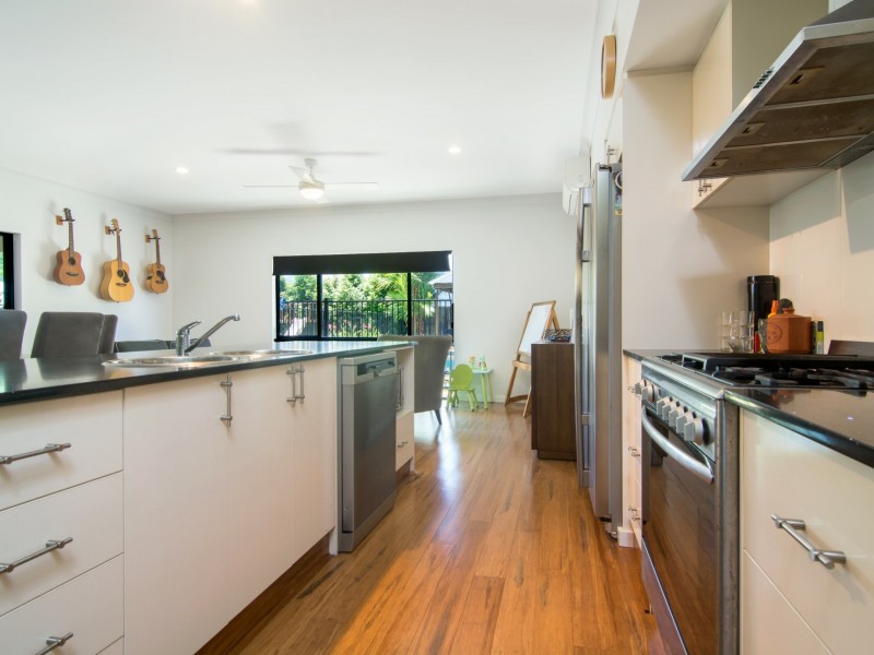 1 Julaji Close, Cooya Beach QLD 4873