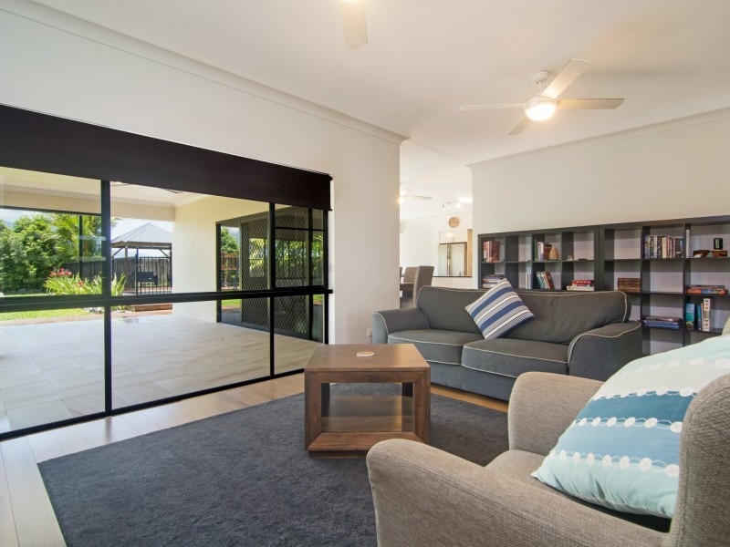 1 Julaji Close, Cooya Beach QLD 4873