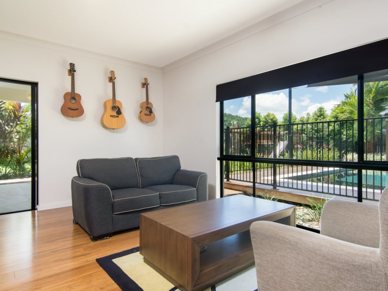 1 Julaji Close, Cooya Beach QLD 4873