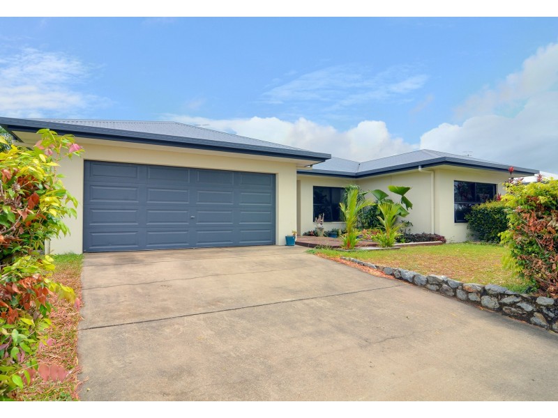 1 Julaji Close, Cooya Beach QLD 4873