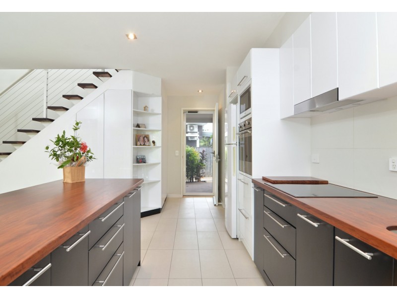 2 Oasis/4-8 Morning Close, Port Douglas QLD 4877