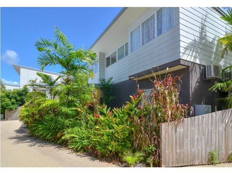 2 Oasis/4-8 Morning Close, Port Douglas QLD 4877