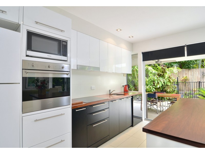 2 Oasis/4-8 Morning Close, Port Douglas QLD 4877