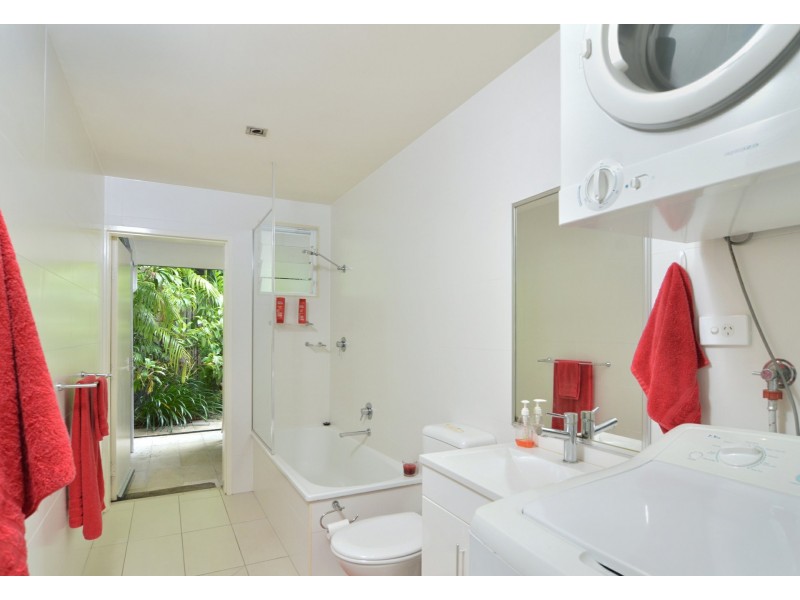 2 Oasis/4-8 Morning Close, Port Douglas QLD 4877