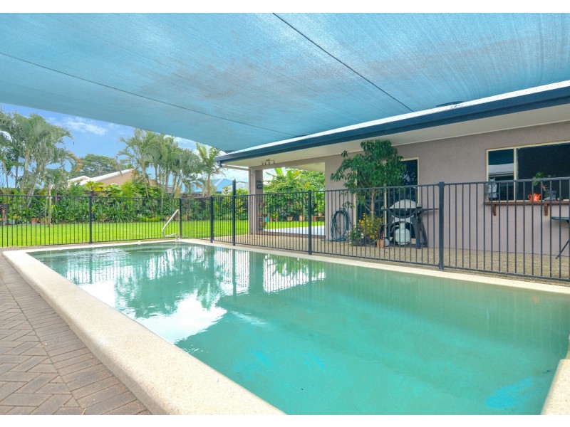 4 Riflebird Crescent, Mossman QLD 4873
