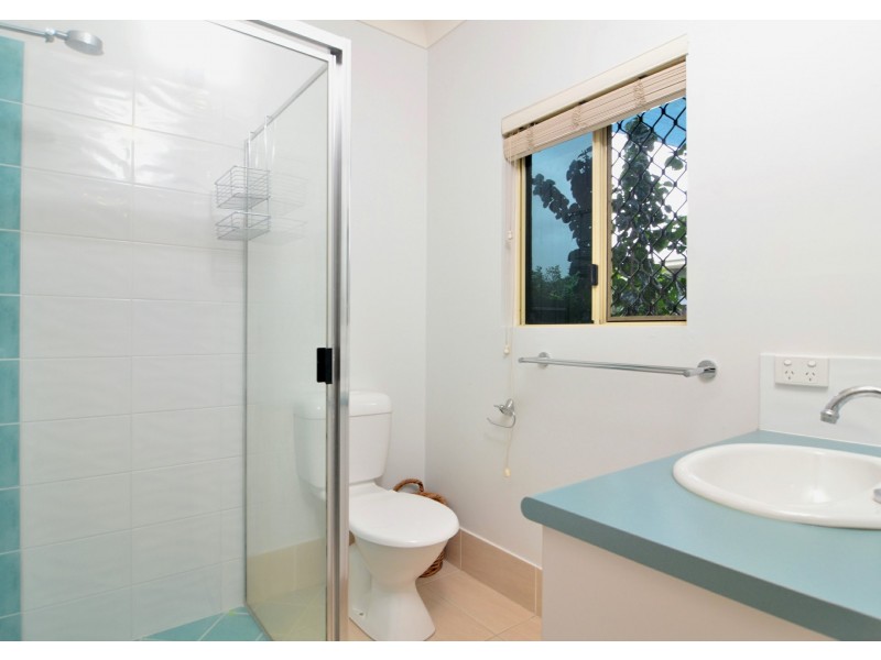 4 Riflebird Crescent, Mossman QLD 4873