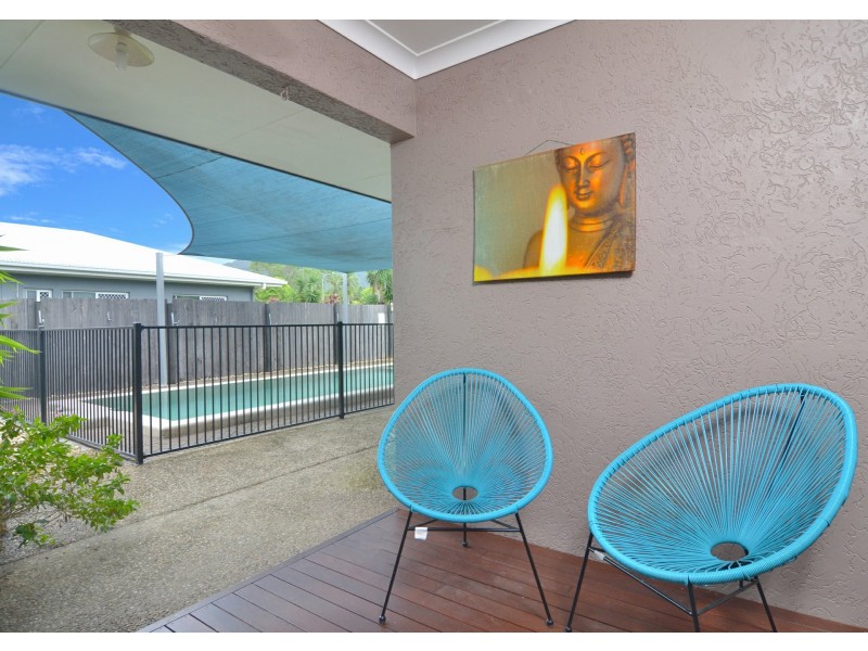 4 Riflebird Crescent, Mossman QLD 4873