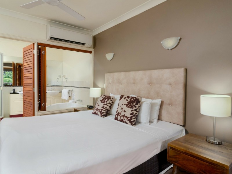 221 Mantra on the Inlet/18-20 Wharf Street, Port Douglas QLD 4877