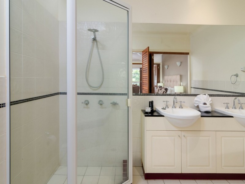 221 Mantra on the Inlet/18-20 Wharf Street, Port Douglas QLD 4877