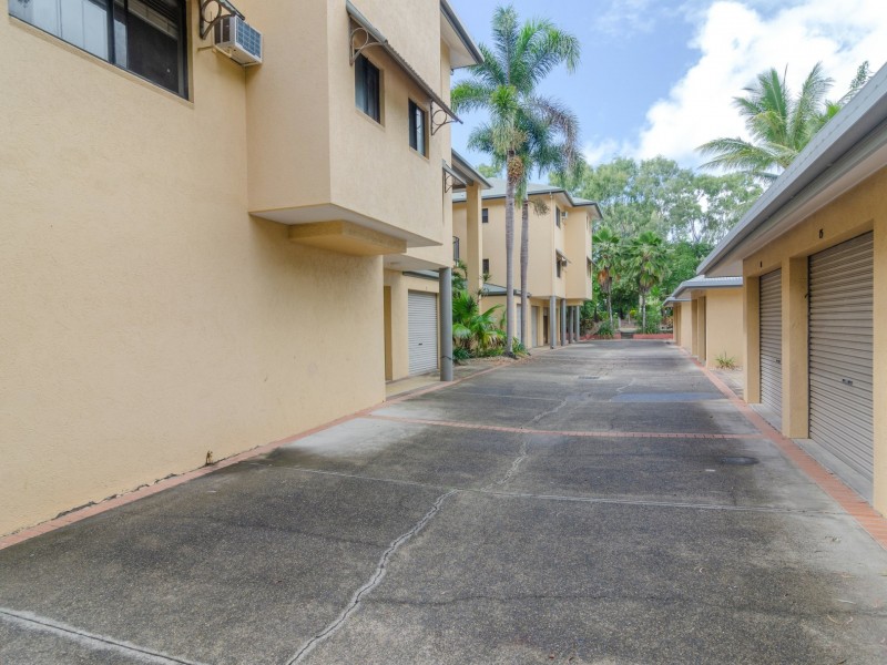 11 Port Villas/59 Davidson Street, Port Douglas QLD 4877
