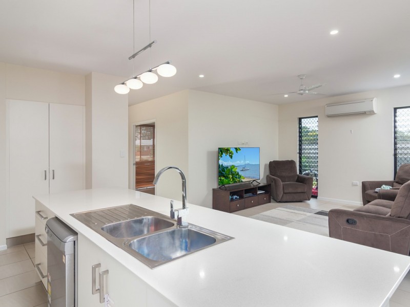 33 Bayil Drive, Cooya Beach QLD 4873