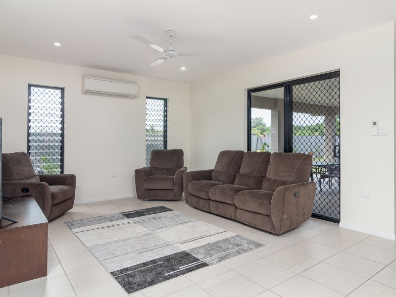 33 Bayil Drive, Cooya Beach QLD 4873