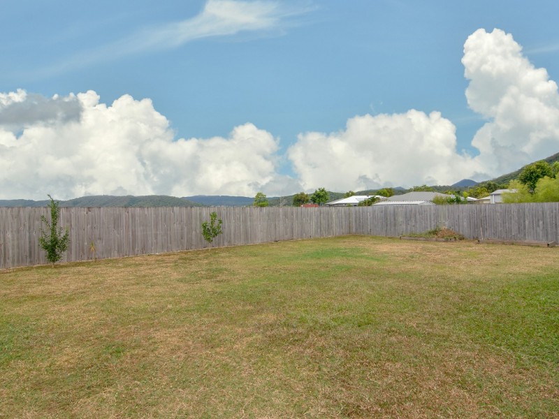 33 Bayil Drive, Cooya Beach QLD 4873
