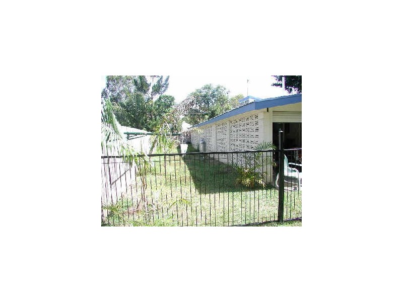 8 Seabrook Avenue, Port Douglas QLD 4877