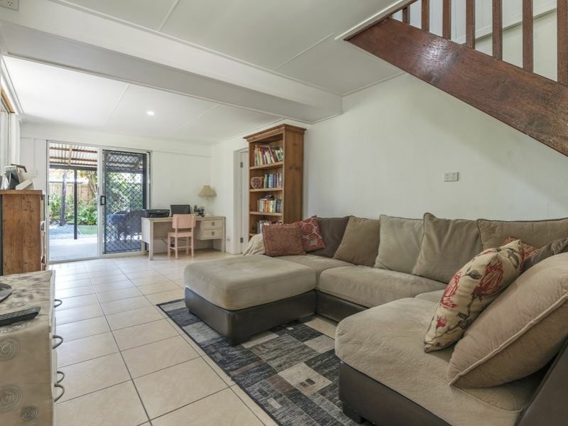 15 Cooya Beach Road, Cooya Beach QLD 4873