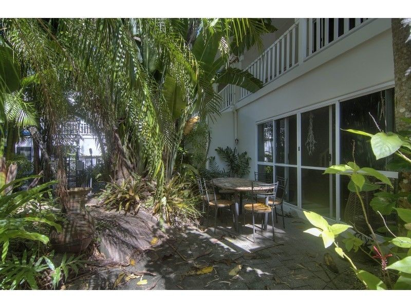 6 Kamala/10-12 Coral Drive, Port Douglas QLD 4877