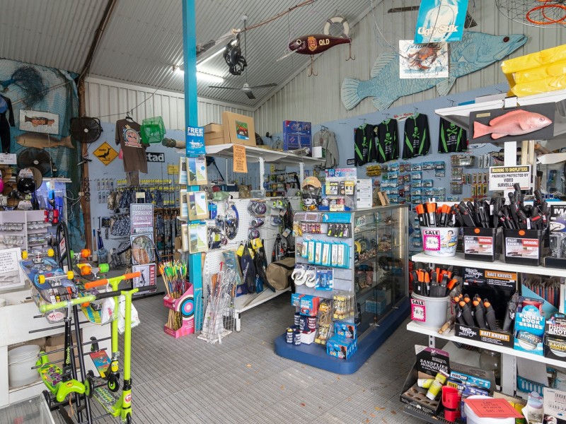 2-6 Foxton Avenue, Mossman QLD 4873