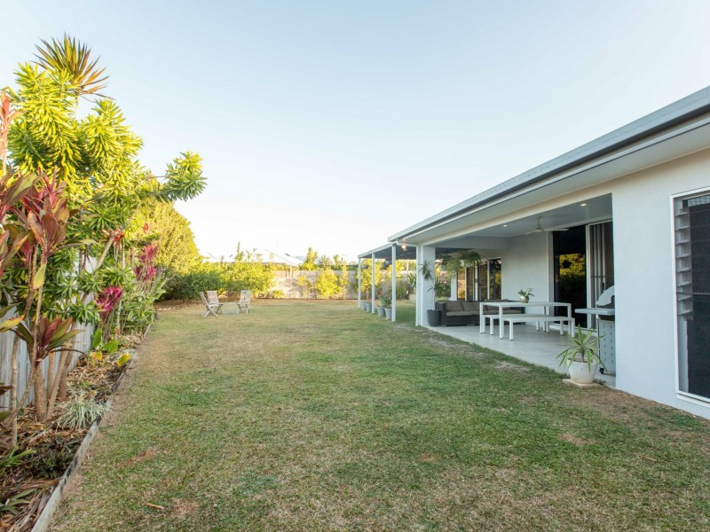 4 Julaji Close, Cooya Beach QLD 4873