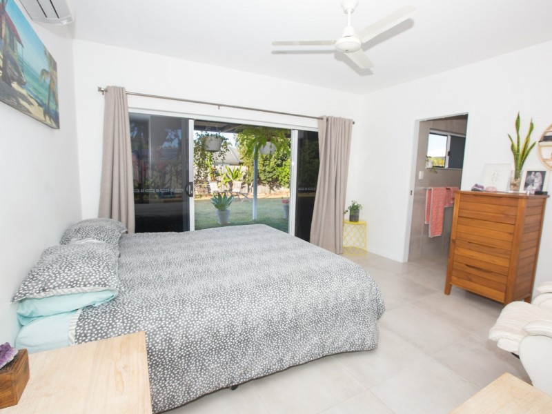 4 Julaji Close, Cooya Beach QLD 4873
