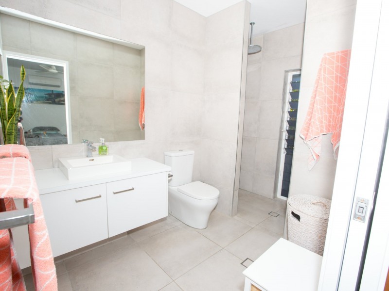 4 Julaji Close, Cooya Beach QLD 4873